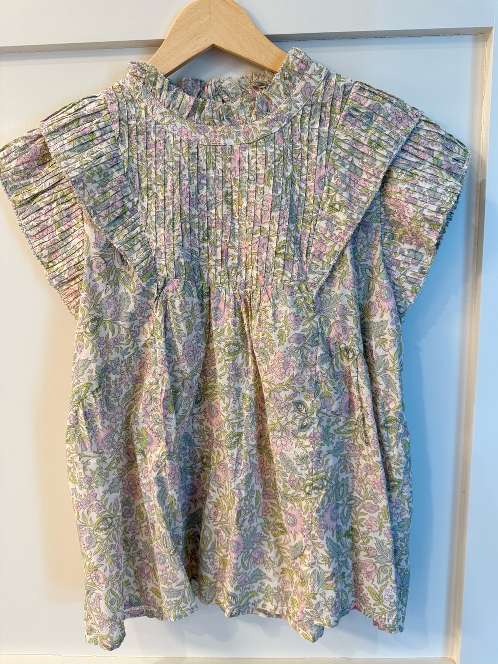 House of Harlow 1960 Floral Ruffle
Blouse
EUC